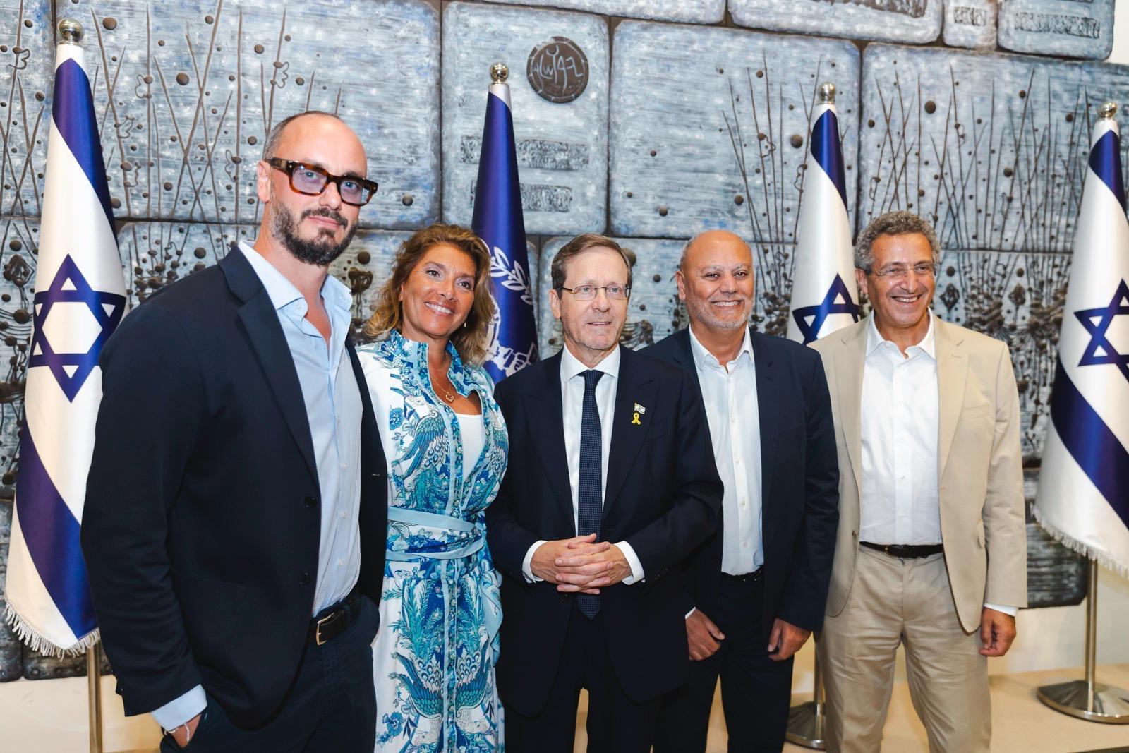 fhjfhhj.jpg (235 KB)